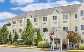 Microtel Beckley East