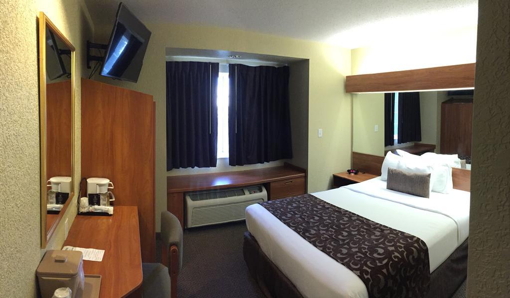 Microtel Inn & Suites Beckley East Exterior photo